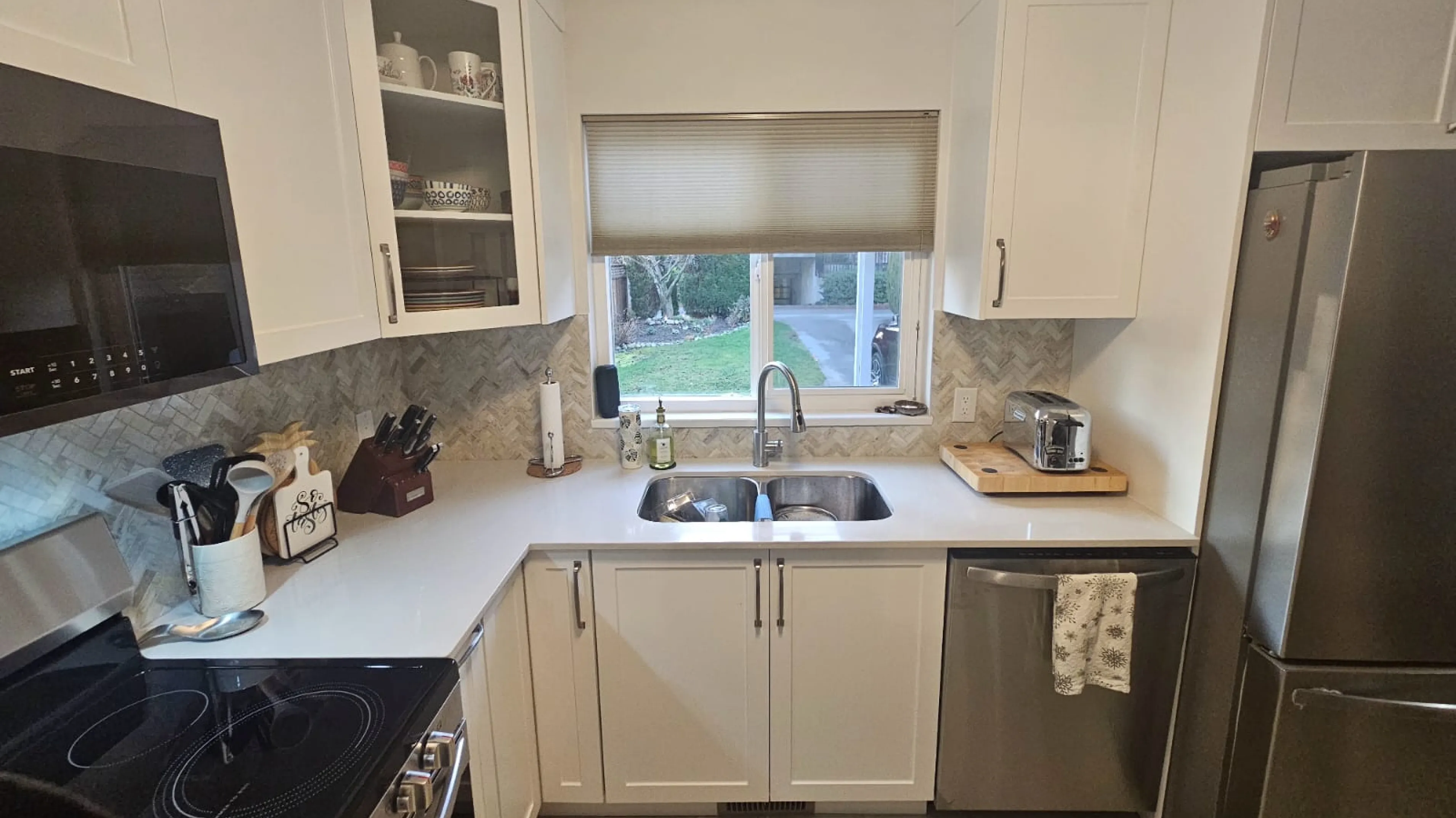 Modern Kitchen Renovation – Coquitlam